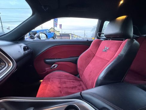 Used 2022 Dodge Challenger R/T Scat Pack w/ Dynamics Package image 14