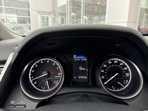 Used 2024 Toyota Camry SE image 13