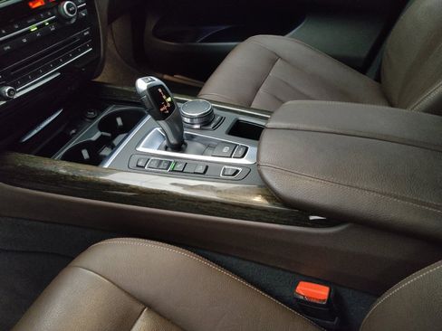 Used 2018 BMW X5 xDrive40e AWD/4WD image 26