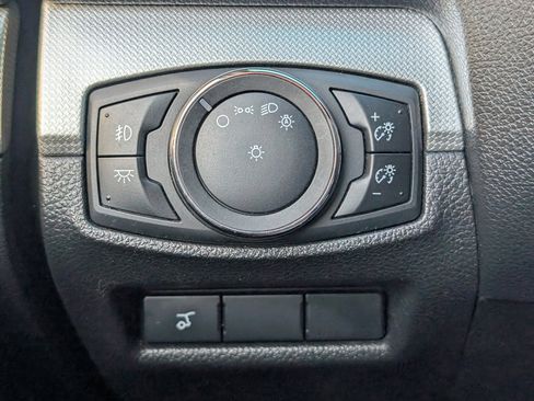 Used 2015 Ford Explorer XLT w/ Equipment Group 202B image 13