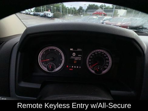 Used 2019 RAM 1500 Express w/ Express Value Package AWD/4WD image 17
