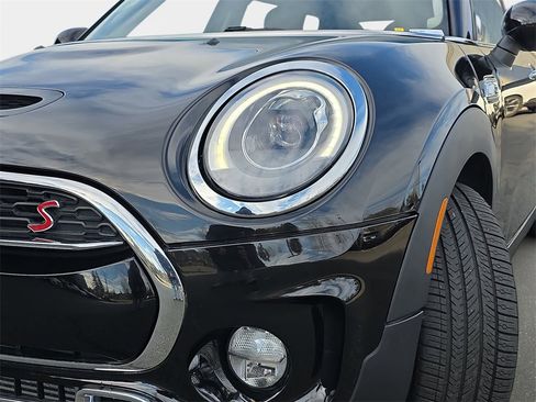Used 2019 MINI Cooper Clubman S image 35