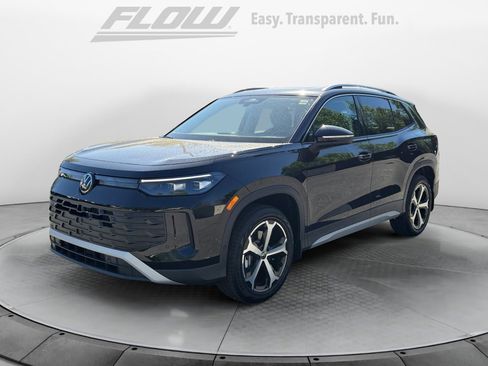 New 2026 Volkswagen Tiguan SE AWD/4WD image 3