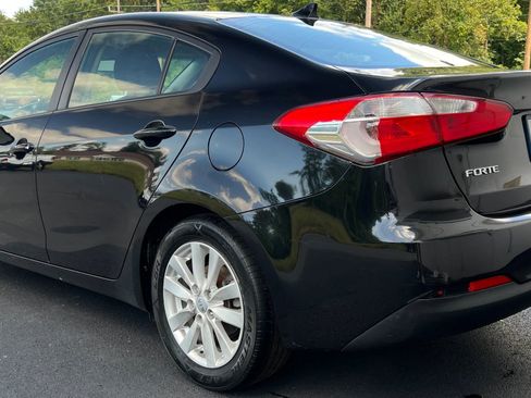 Used 2015 Kia Forte LX w/ Popular Package FWD image 8