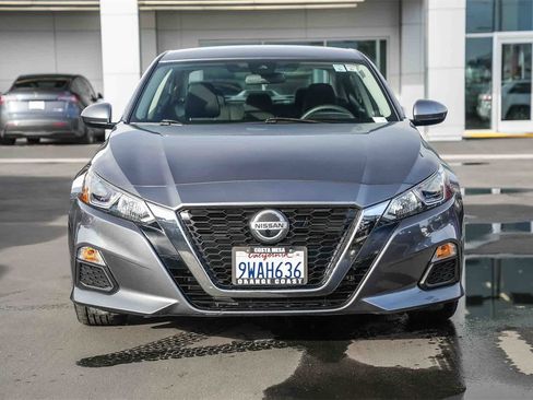 Used 2021 Nissan Altima 2.5 S w/ Driver Assist Package image 2