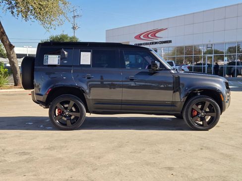 Used 2024 Land Rover Defender 110 X image 2