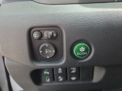 New 2025 Honda Ridgeline TrailSport image 18