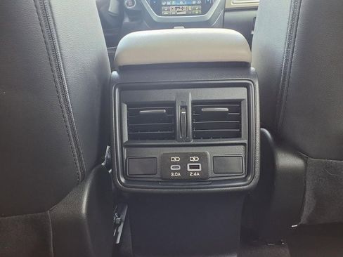 Certified 2025 Subaru Forester Premium AWD/4WD image 23