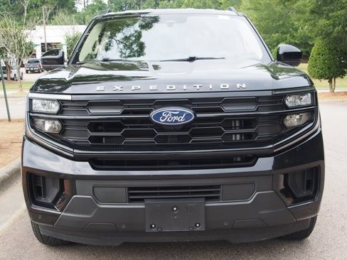 Certified 2025 Ford Expedition Max Active RWD image 2