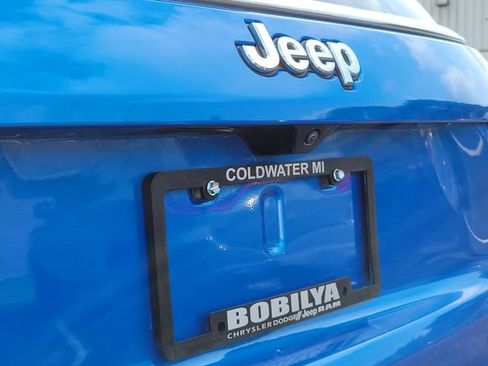 Used 2023 Jeep Compass Limited AWD/4WD image 35