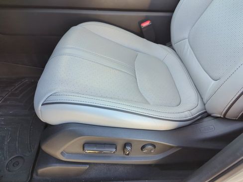 Used 2024 Honda Pilot Elite image 13