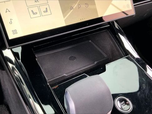 Used 2025 Land Rover Range Rover Sport Autobiography image 37