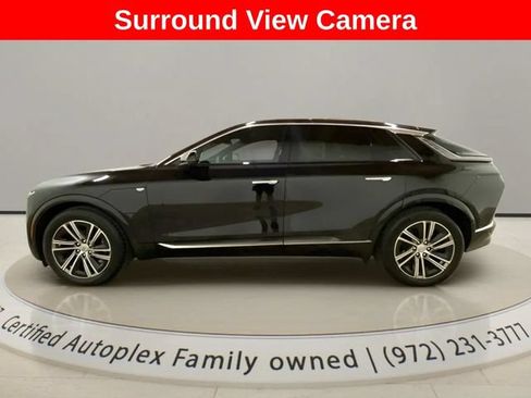 Used 2025 Cadillac Lyriq Luxury RWD image 2