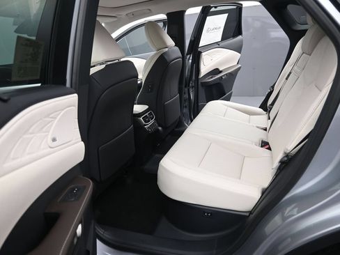 New 2026 Lexus RX 450h AWD w/ Convenience Package image 13