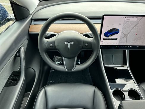 Used 2020 Tesla Model Y Long Range image 15