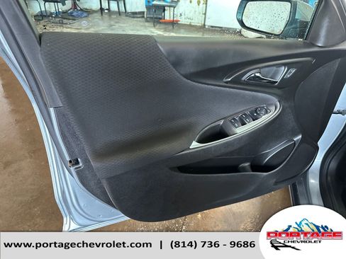 Used 2024 Chevrolet Malibu LT image 11