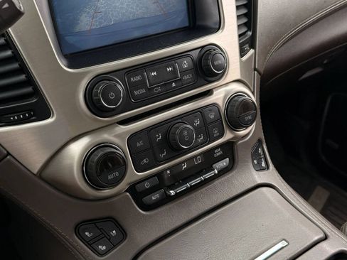Used 2018 GMC Yukon Denali w/ Denali Ultimate Package AWD/4WD image 31