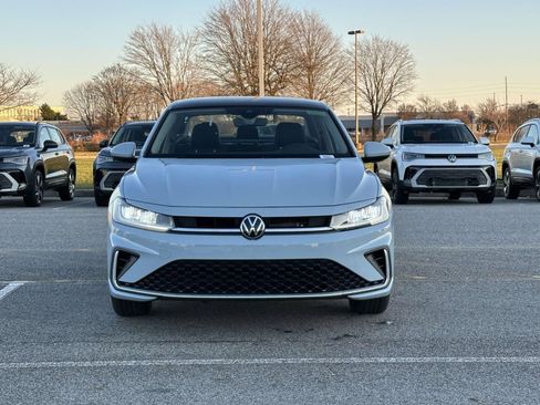 New 2026 Volkswagen Jetta SE image 9