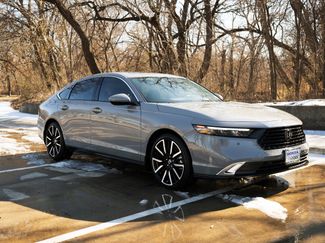 Used 2025 Honda Accord Touring video 2
