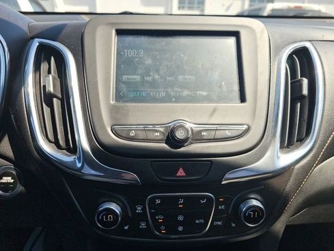 Used 2018 Chevrolet Equinox LT FWD image 18