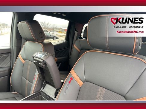 New 2026 GMC Canyon AT4 image 13