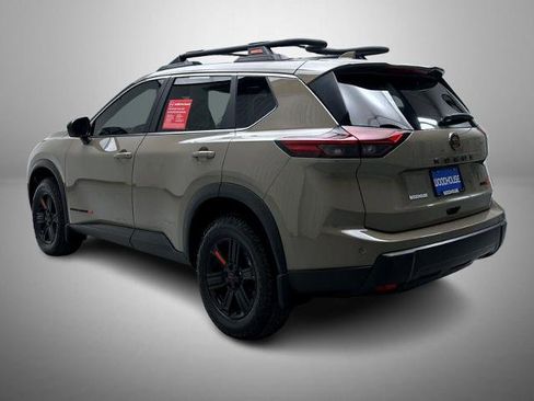 Certified 2025 Nissan Rogue SV AWD/4WD image 7