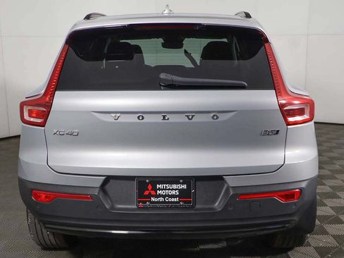 Used 2023 Volvo XC40 B5 Plus w/ Climate Package AWD/4WD image 13