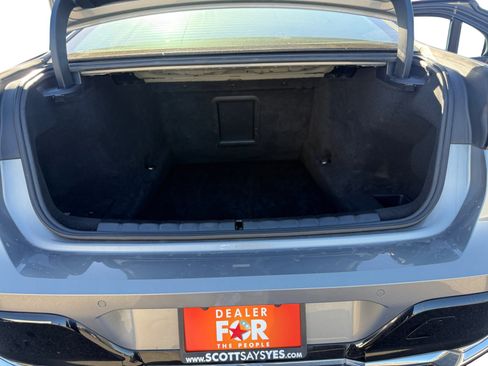 Used 2023 BMW 740i image 19