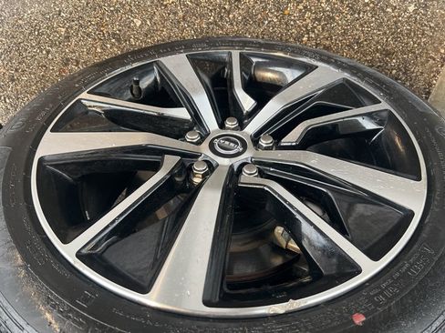 Certified 2023 Nissan Maxima SV w/ Floor Mat Group image 40