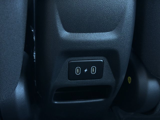 Used 2026 Hyundai Venue SEL FWD image 18
