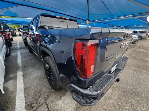Used 2023 GMC Sierra 1500 Denali AWD/4WD image 3