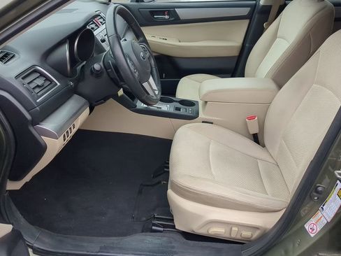 Used 2016 Subaru Outback 2.5i Premium image 21