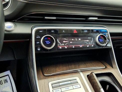 Used 2023 Genesis GV80 3.5T Advanced + AWD/4WD image 18