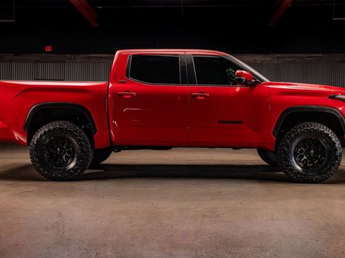 Used 2025 Toyota Tundra SR5 w/ Advanced Technology Package image 11