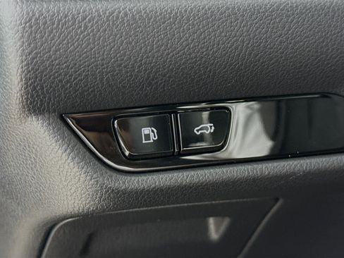 Used 2024 Lexus NX 250 FWD image 9