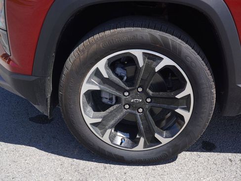 New 2026 Chevrolet Equinox LT FWD image 10