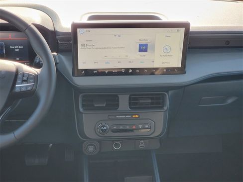 New 2025 Ford Maverick XLT w/ XLT Luxury Package image 26