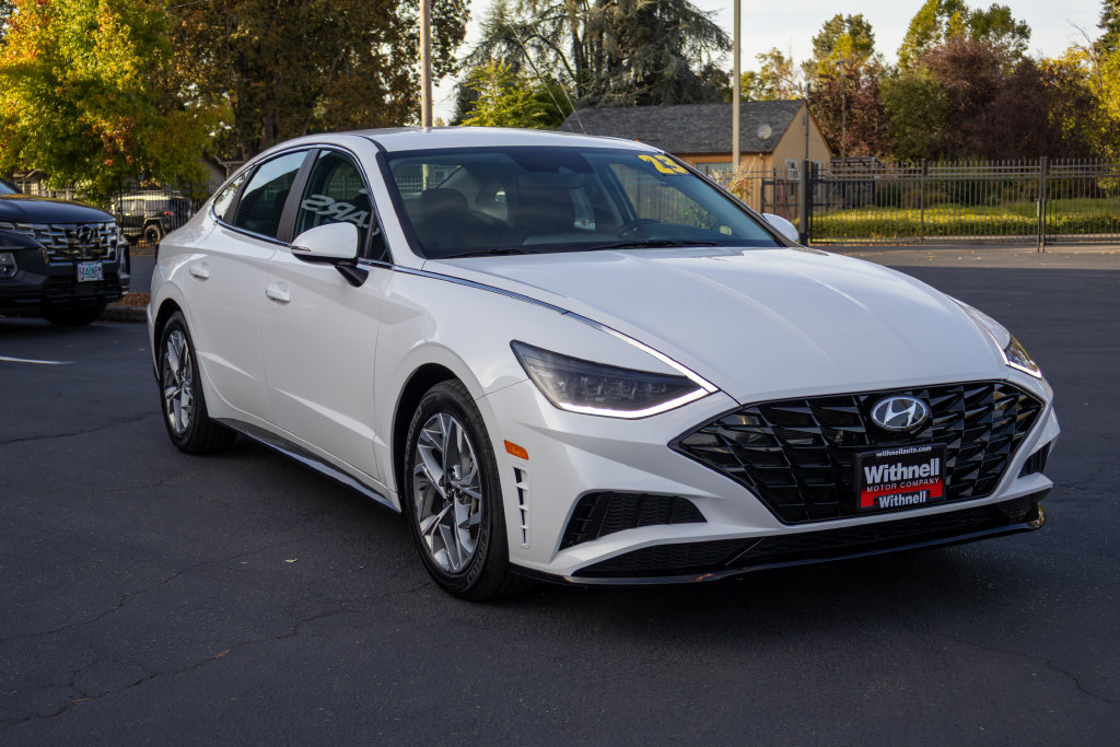 Used 2023 Hyundai Sonata SEL w/ Cargo Package FWD image 5