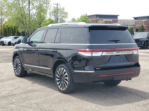 Certified 2024 Lincoln Navigator Black Label AWD/4WD image 4