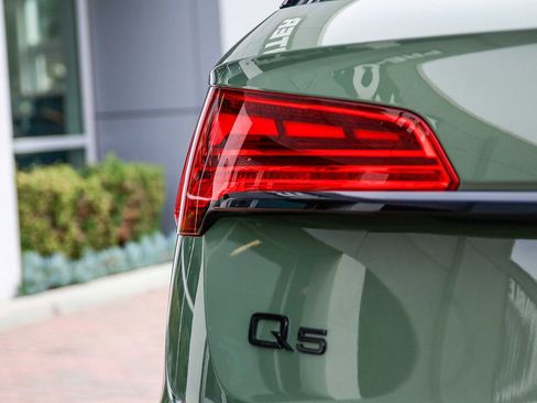 Certified 2024 Audi Q5 2.0T Premium Plus w/ Premium Plus Package image 9