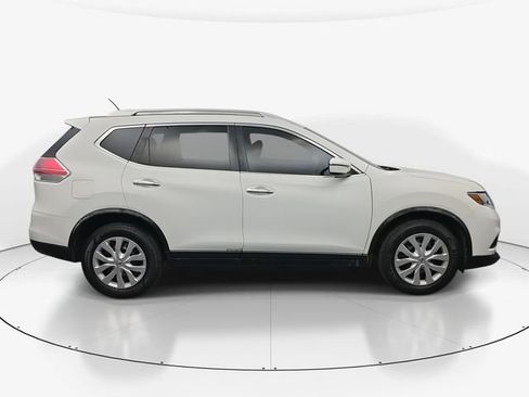 Used 2016 Nissan Rogue S w/ Appearance Package image 11