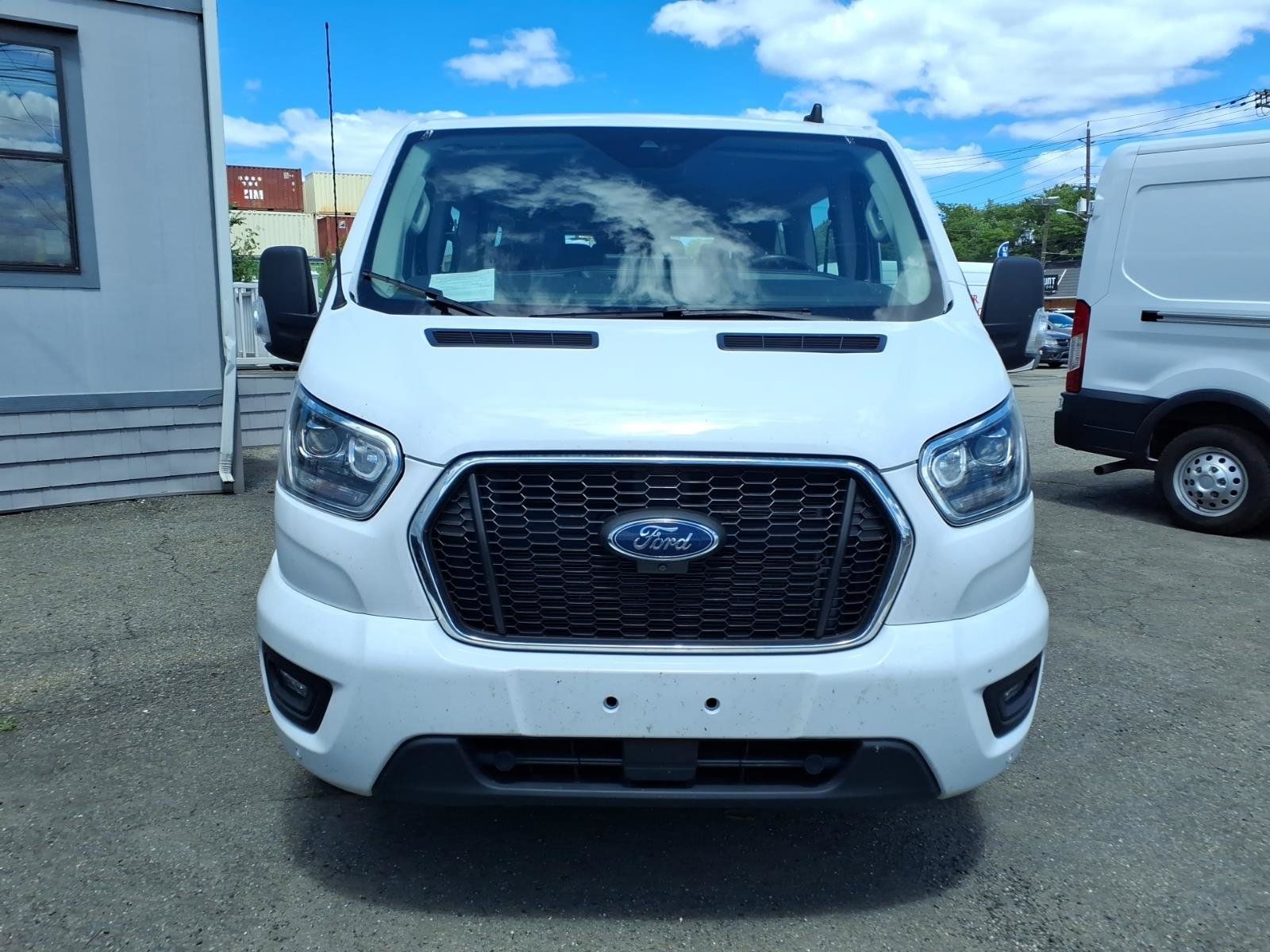 Used 2023 Ford Transit 350 XLT RWD image 2