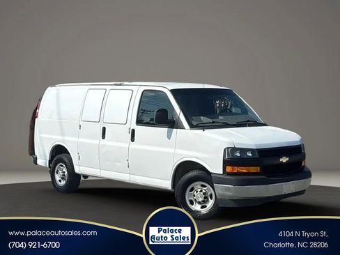 Used 2022 Chevrolet Express 2500 w/ Driver Convenience Package RWD image 1