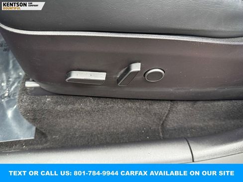 Used 2022 Tesla Model Y Performance image 29