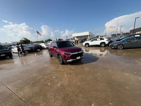 Used 2025 Chevrolet TrailBlazer LT image 15