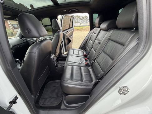 Used 2015 Volkswagen Tiguan R-Line image 15