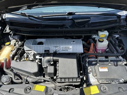 Used 2013 Toyota Prius Four FWD image 13