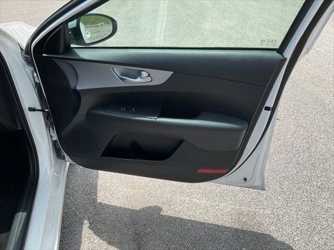 Used 2023 Kia Forte LXS FWD image 19