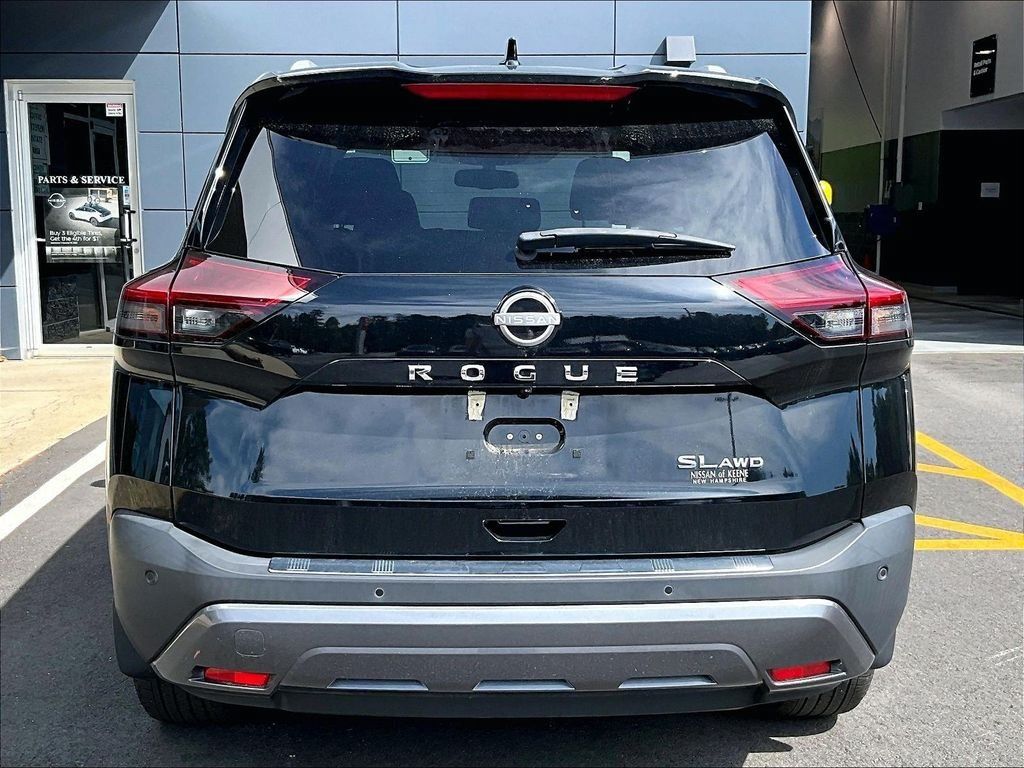 Used 2023 Nissan Rogue SL w/ SL Premium Package AWD/4WD image 5