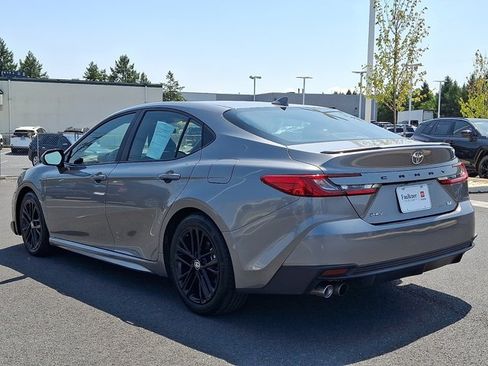 Certified 2025 Toyota Camry SE FWD image 4